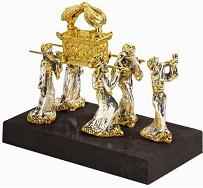 Ark of the Covenant  Statue
